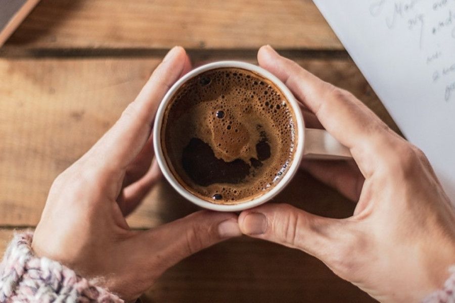 Otkrijte neočekivane činjenice o svakodnevnom ispijanju čaja ili kafe. Informišite se o uticaju ovih napitaka na vaše zdravlje i pravilnom konzumiranju.